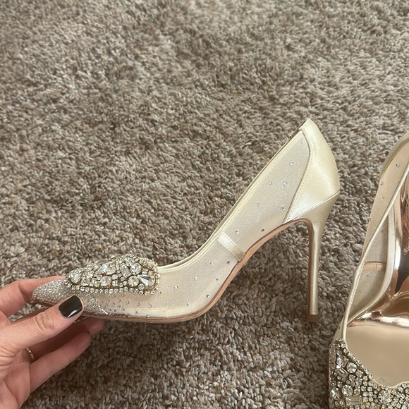 Badgley Mischka embellished heels - Picture 2 of 4